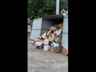 Кажется, в центре Нижнего снимают еще один фильм 👀 По нашим данным, речь идет про новую часть «Рататуя». В качестве... (видео)