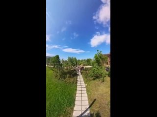 А вы видели, какой классный фонтан появился на Стрелке?  Самое то в эту жару. Отличное место, чтобы посидеть у... (видео)