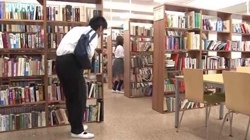 Japanese Schoolgirl Pee in Library