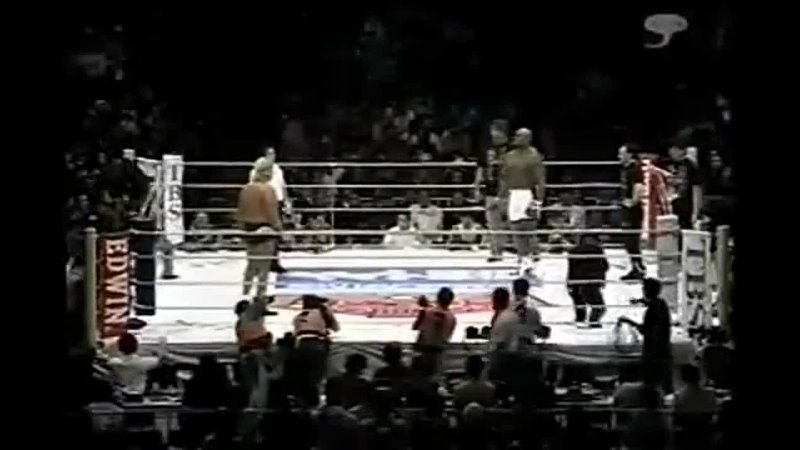 Bob Sapp vs Yoshihiro Takayama.