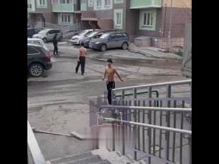 🇷🇺Обдолбанные дети мигрантов шатаются по дворам в Красноярске.