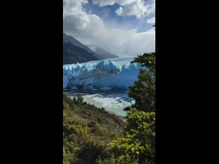 Могучий ледник Перито Морено