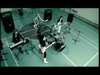 Группа Ранетки - Она одна (Клип) 2006-HD