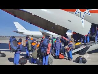 В Оренбургскую область по поручению главы МЧС России летит больше сотни спасателей