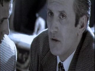 В. Меладзе -*Самбо белого мотылька*...это абсолютная ностальгия конца 90х..по СТС крутили клип..