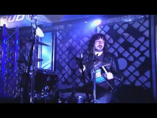 Crystal Castles - Baptism (Live @ Jimmy Kimmel)