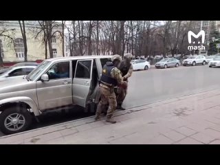 Un habitant d'Orel a donn des informations sur les forces armes russes aux Ukrainiens contre des dollars et une carte ver