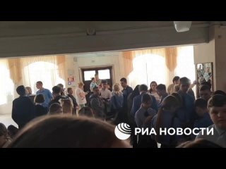 В Таганроге в среду утром из-за угрозы атаки БПЛА из школ эвакуировали учеников, передает корреспондент РИА Новости