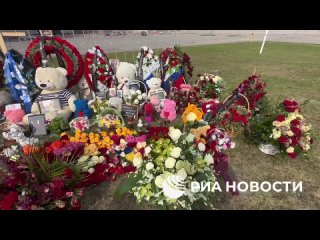 The memorial to the victims of the terrorist attack at Crocus City Hall was moved several meters away and reinstalled next to th