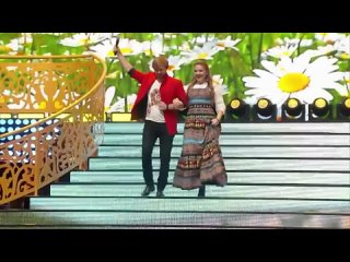 Марина Девятова и Алексей Петрухин  -  Ромашка белая.