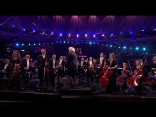 Лондонский симфонический оркестр и Роуен Аткинсон (Vangelis - Chariots Of Fire)