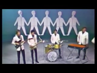 Dave Clark Five - Catch Us If You Can