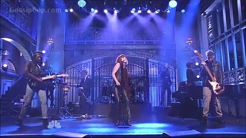 Carly Rae Jepsen - All That (SNL Performance)