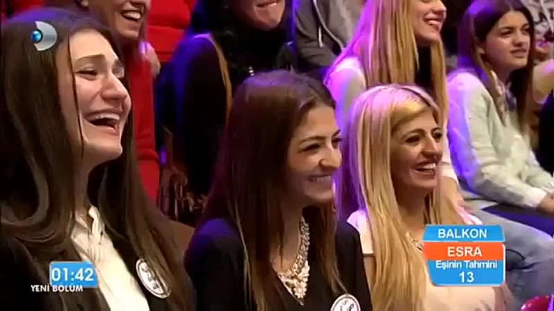 Read my lips - Funny couple in turkish game show