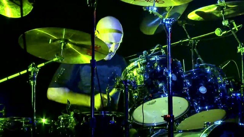 Chris Slade ( AC, DC, Steel Circle) Drum