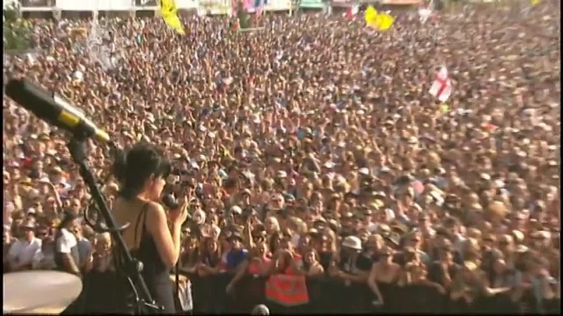 Lily Allen Back To The Start ( Live Oxegen Festival