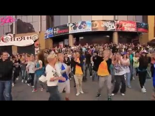 Флеш-моб на премьеру