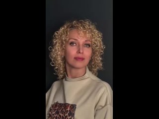 * Уважаемые девушки 🌹Я Перова Марина мастер парикмахер с опытом работы более 20 лет✨Хочу предложить вам свои услуги: ... (видео)