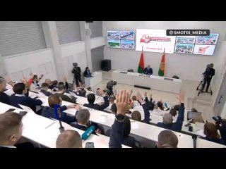 Сегодня проходят выборы президента в Беларуси  Лукашенко сделал ряд заявлений после того, как проголосовал:  — Если... (видео)