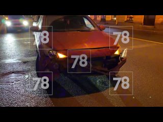 На кафе-пекарню «Хлебник» на Гороховой вчера сыпались подряд разные неприятности. Сперва туда залезли несколько... (видео)