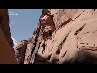 ➡ “Звёздное выживание с Беаром Гриллсом“ (2020) HD 5-Сезон, 2-Серия. Джоэл МакХейл в аризонских щелевых каньонах.