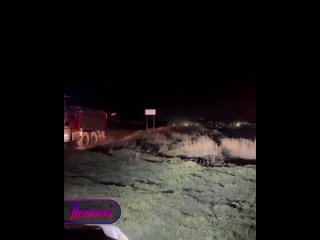 Загорелся штаб волонтеров, очищающих пляжи от мазута в Анапе   В станице Благовещенской под Анапой полыхает пансионат... (видео)