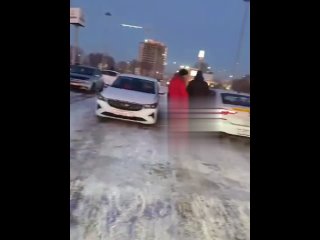 Таксисты по всей стране срочно уходят с работы  После Прокопьевска, где водители "Яндекс Такси" начали ежедневную... (видео)