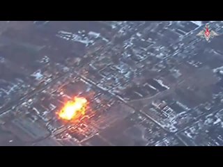 🇷🇺✈💣 Су-34 накрыли скопление оккупантов в Запорожской области.    Экипажи самолетов Су-34 нанесли авиационный удар... (видео)