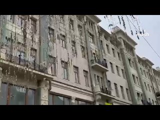 То самое здание на Большой Дмитровке в Москве, в котором Саша Митрошина купила себе квартиру — чтобы легализовать... (видео)