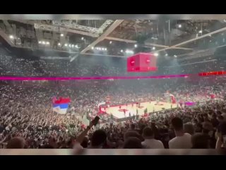 🇷🇸❤🇷🇺 Спели «Катюшу», «Знаешь ли ты» и развернули российские флаги    Сербские фанаты «Црвены Звезды» развернули... (видео)