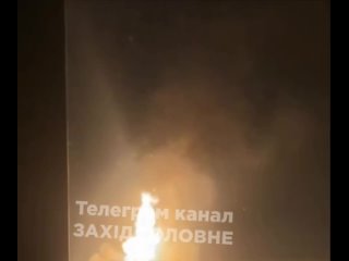 🔥 Пылает крупная газокомпрессорная станция в Тернополе    Массированные прилеты по газовой инфраструктуре в Тернополе ... (видео)