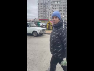 В Анапе пенсионерка атаковала слепую девушку   Прогулка с собакой для слепой девушки превратилась в настоящий ужас  ... (видео)