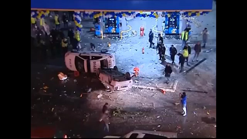 Fenerbahçe galatasaray Olaylar Fenerbahce fans riot after