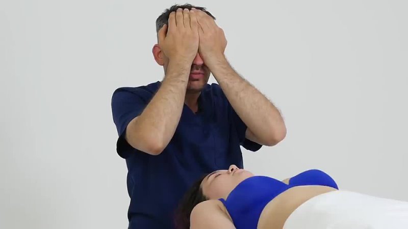 Болит голова Как сделать простой массаж от головной боли