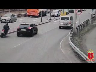 Автомобиль подрезал байкера и тот остался без ноги  ДТП произошло утром 17 апреля у дома №256 на Приморском шоссе.... (видео)