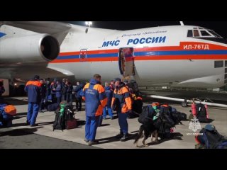 В Анапу на устранение розлива мазута что-то такой активности не было 🤔😂 цирк 🤡!!! - Артур Каюмов