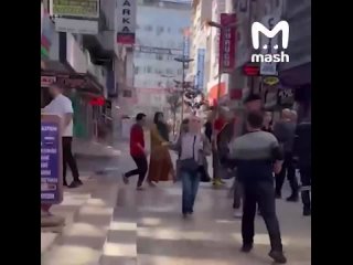 Русские вайбы в турецком Стамбуле, где произошло землетрясение магнитудой 6,2. Россиянка пишет (сохраняем пунктуацию и... (видео)