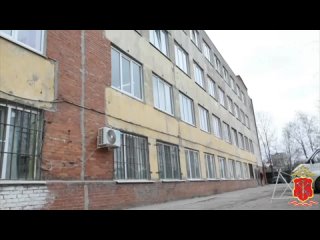 Полицейские провели рейд по петербургским хостелам, фиктивно регистрирующим мигрантов — в одном из них владельцы... (видео)