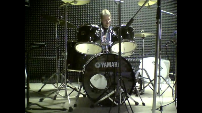 Andreis' Kozhev Debut As A Drummer in Kluchi
