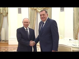 🇷🇺🤝🇷🇸 Путин встретился с Президентом Республики Сербской Милорадом Додиком    Президент России Владимир Путин... (видео)
