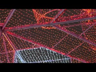 Приглашаем прогуляться по площади Азатлык и с новыми силами вступить в рабочую неделю