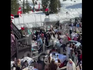 Кто-то гибнет, чтобы спасти страну, а кто-то беспечно пляшет - Василий Посметный