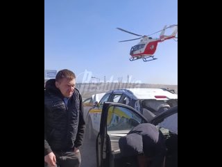 4 машины, включая несколько такси, столкнулись на Киевском шоссе — сообщается, что одна девушка в тяжелом состоянии   ... (видео)