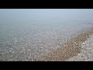 Погода на море сегодня.  Облачно, но тепло, днем до 19 градусов, ночью до 12, температура воды 10,1 градуса.  Штиль. ... (видео)