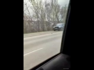 Серьезная авария случилась этим днем на Левом берегу в Ростове    Предварительно, столкнулись три автомобиля. Из-за... (видео)