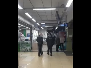 Подростки в Приморье избили двух взрослых мужчин ради контента  Группа подростков из Находки в Приморье захотела... (видео)