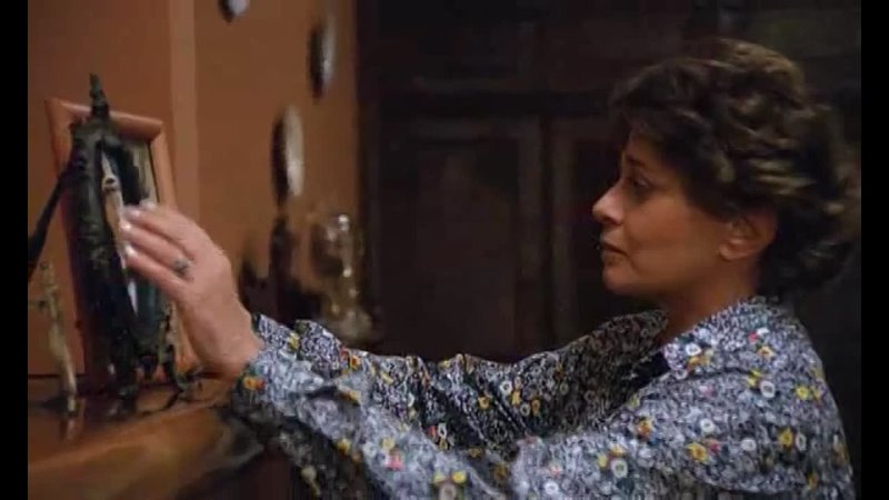 Lucélia Santos и Norma Bengell в фильме Vagas Para Moças de Fino Trato. 1993 год. Режиссёр : Paul Thiago.