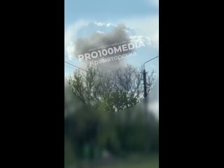 💥 Дружковка/Краматорск - взрывы! ФАБы долетели!    Сообщают о задымлении в районе путепровода в Дружковке, после... (видео)