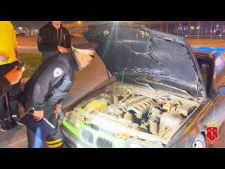 Петербургская полиция вновь остановила ночную тусовку  стритрейсеров на Крестовском острове. Госавтоинспекция получила... (видео)