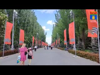 🪧 В Волгограде снова появились указатели "Сталинград" ко Дню Победы  В городе начали менять дорожные знаки. Это делают... (видео)